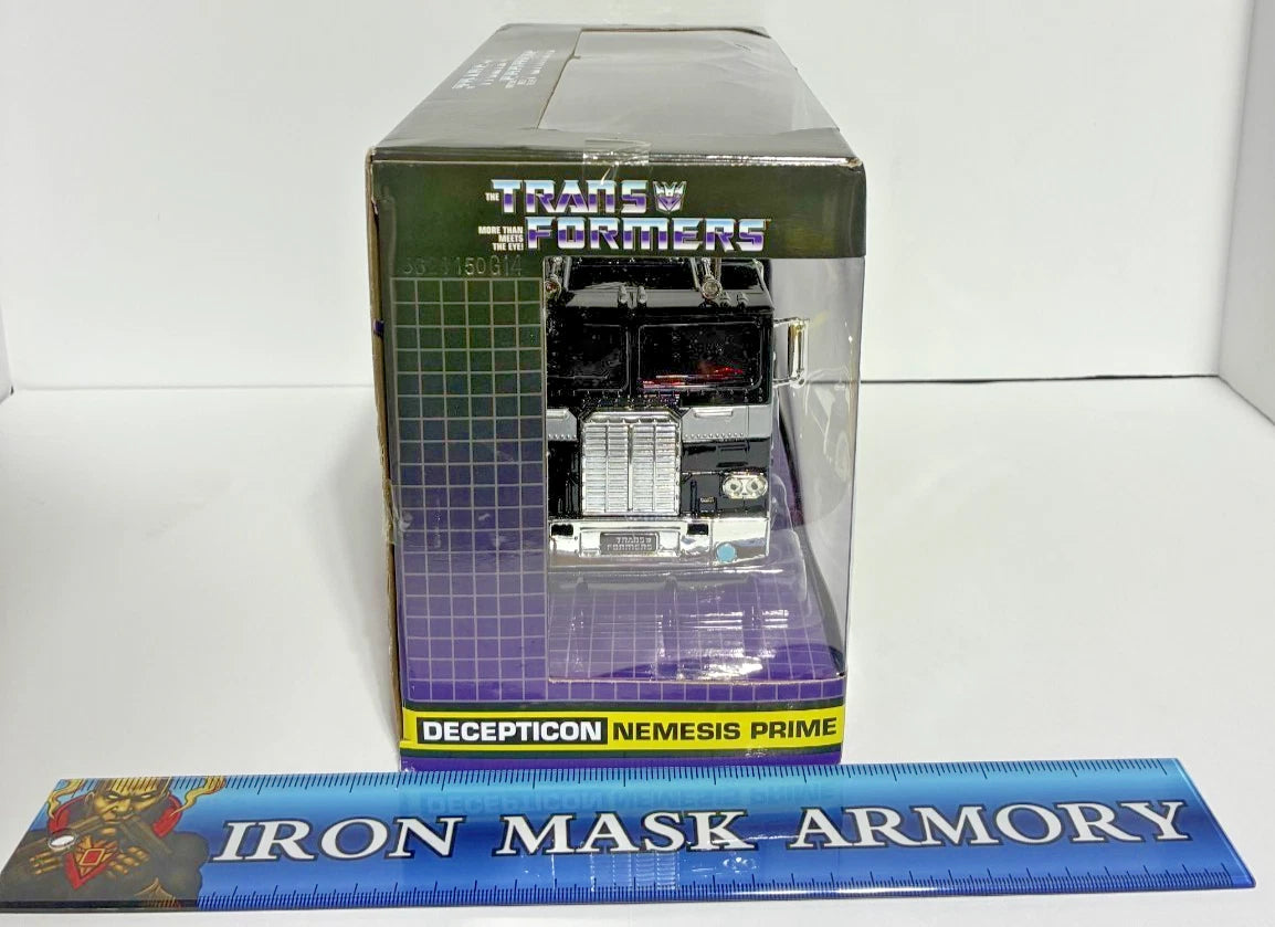 Transformers G1 Decepticon Nemesis Prime 1:24 Scale Diecast — Hollywood Rides — Jada Toys — with Robot on Chassis