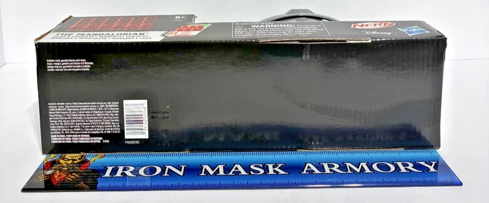 Star Wars The Mandalorian — NERF Mask & Gauntlet Role Play Set | Dart-Launching Wrist Gauntlet + Mask | Ages 5+ | New in Box